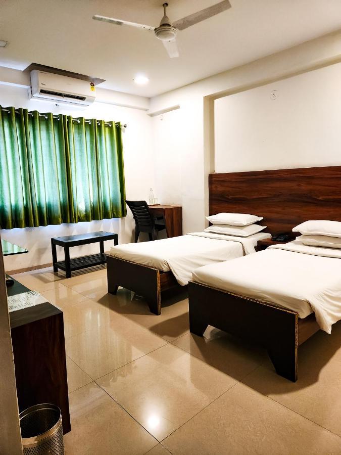 Hotel Rajwada Aurangabad Exterior photo
