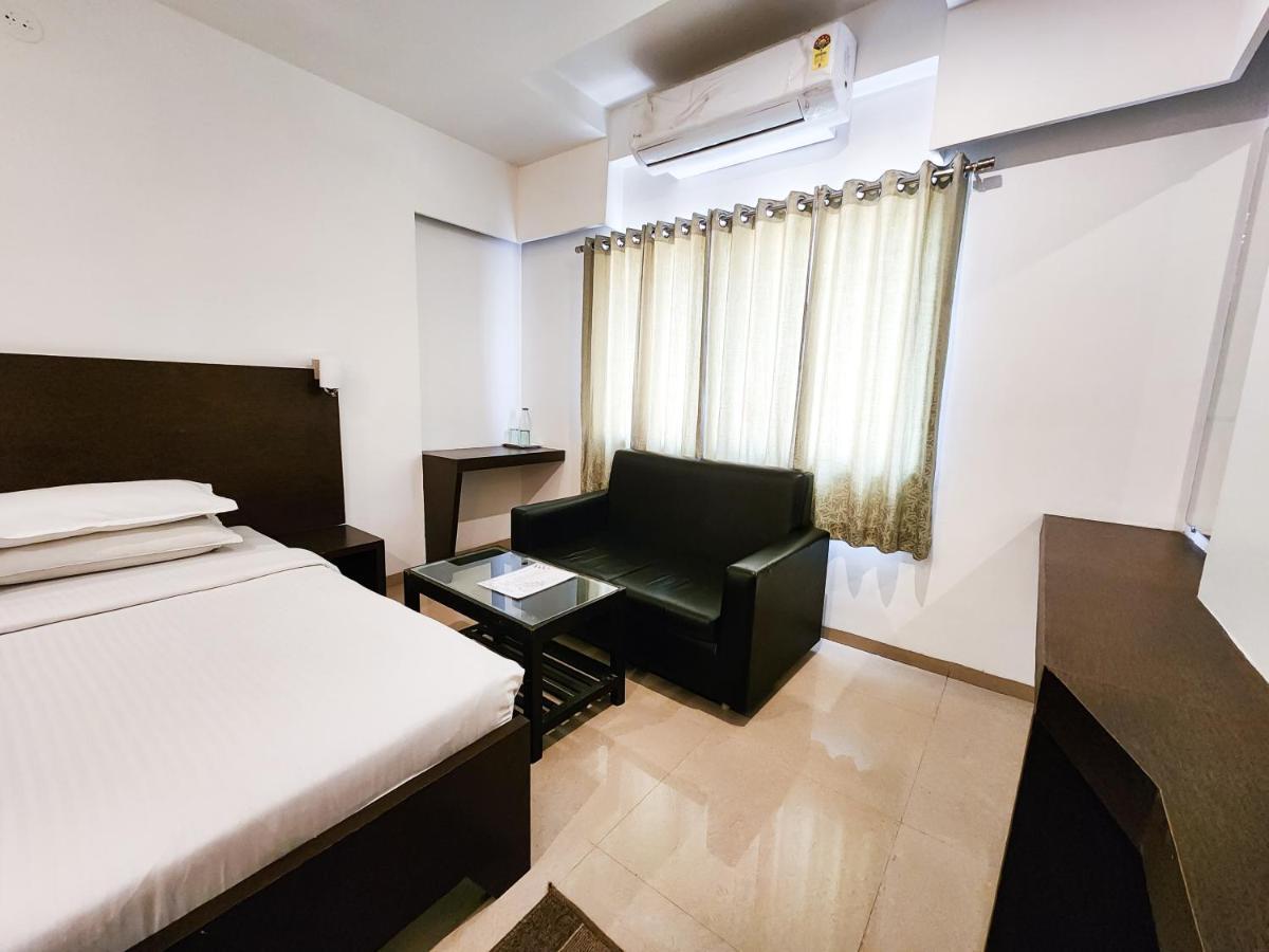 Hotel Rajwada Aurangabad Exterior photo