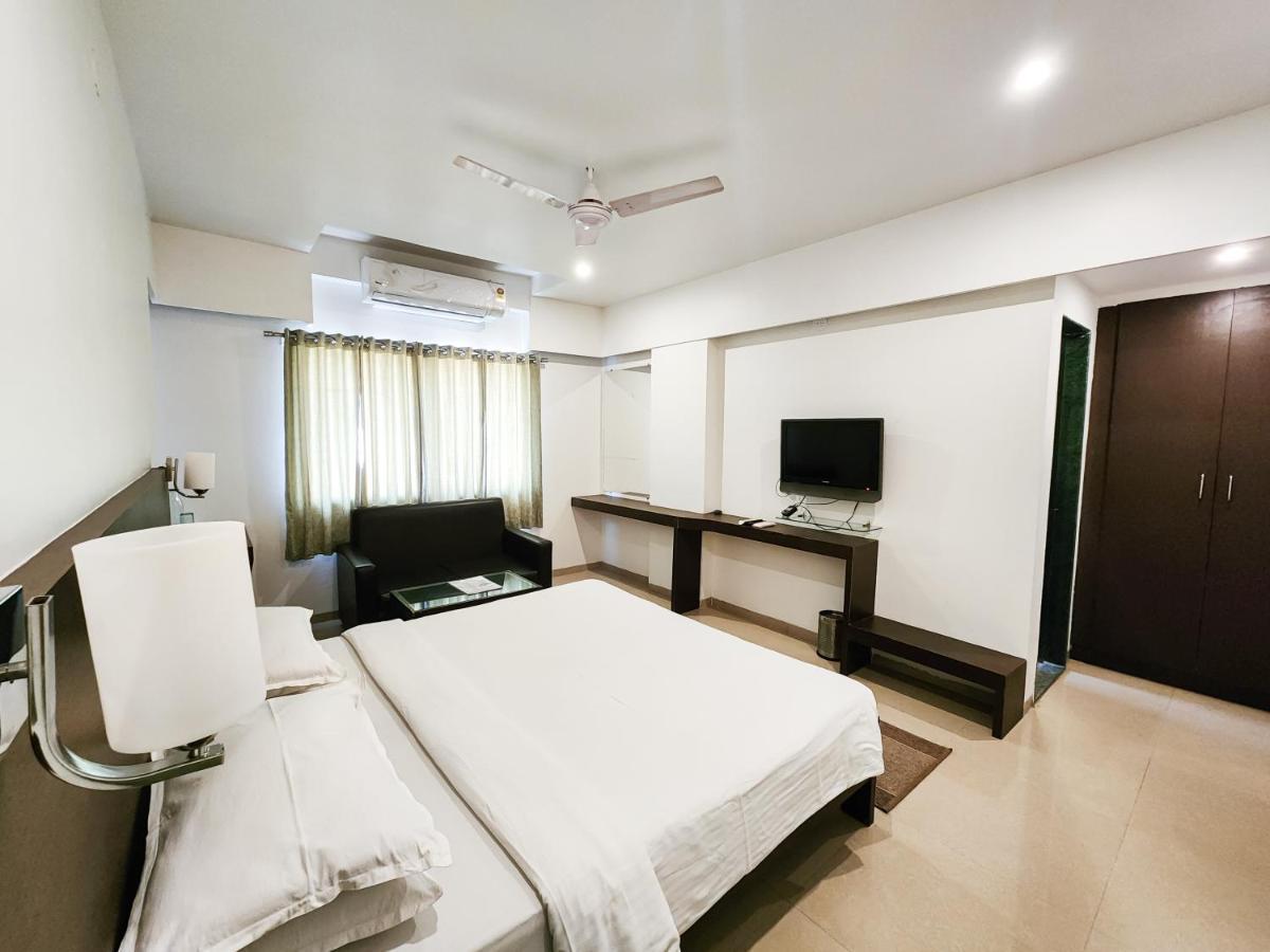 Hotel Rajwada Aurangabad Exterior photo