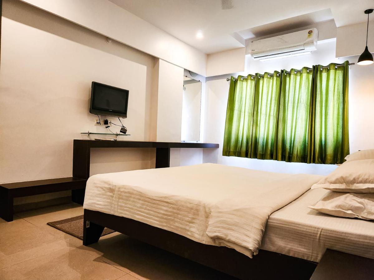 Hotel Rajwada Aurangabad Exterior photo