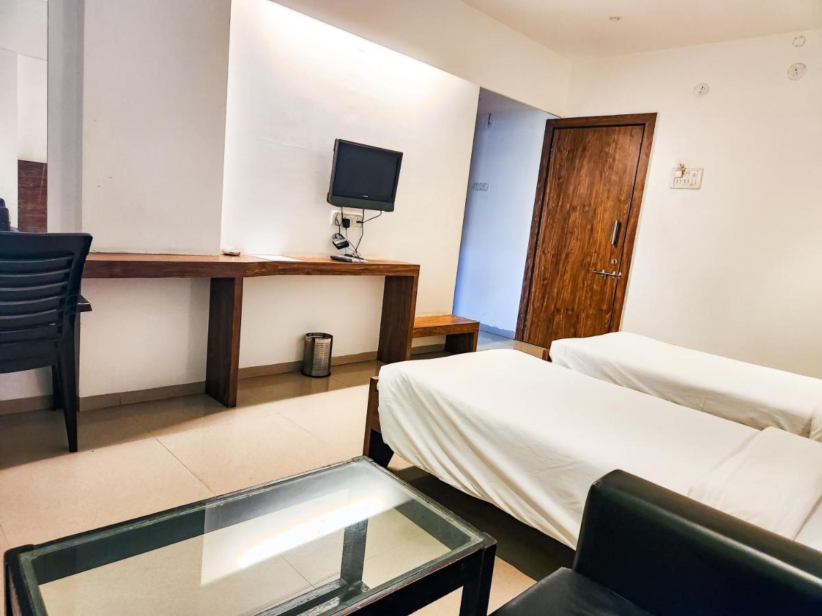 Hotel Rajwada Aurangabad Exterior photo